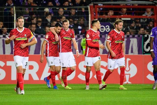 周琦21+17胡金秋伤退 广东再胜广厦总比分2-0