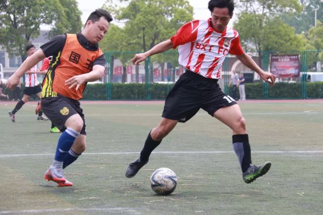 水花合砍58分戴维斯20分 勇士大胜火箭获6连胜